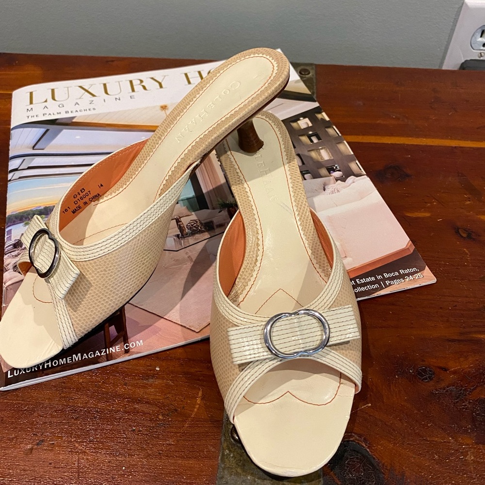 Women’s sandals mini heel size 6.5